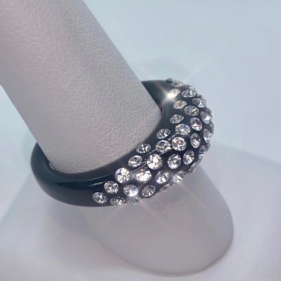 Acrylic Crystal Ring Embellished With Genuine“Crystal Stone Elements”New! - Picture 6 of 12